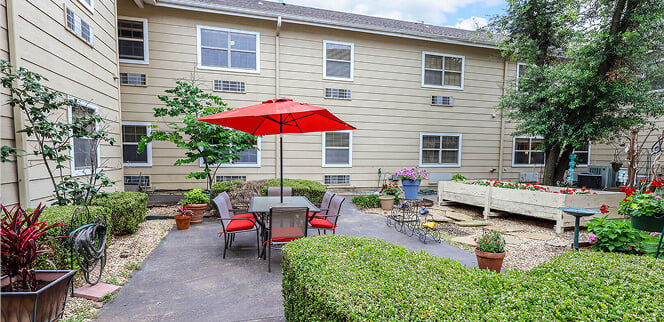 Courtyard in Main Street Nursing Home